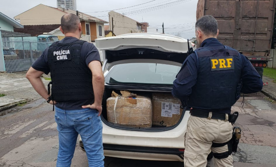 PCPR e PRF prendem policial militar com carregamento de anabolizantes avaliado em mais de R$ 2 milhões --