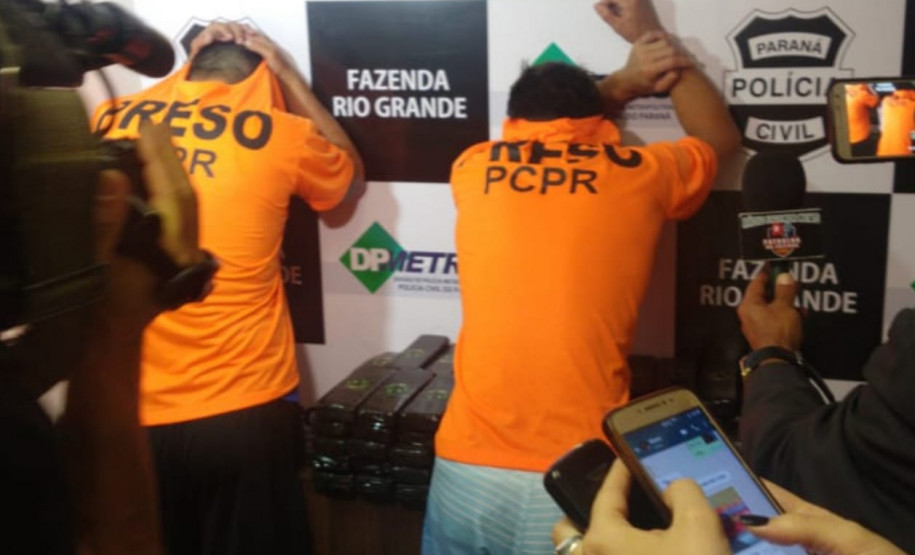 PCPR prende dupla suspeita de tráfico de drogas em Curitiba