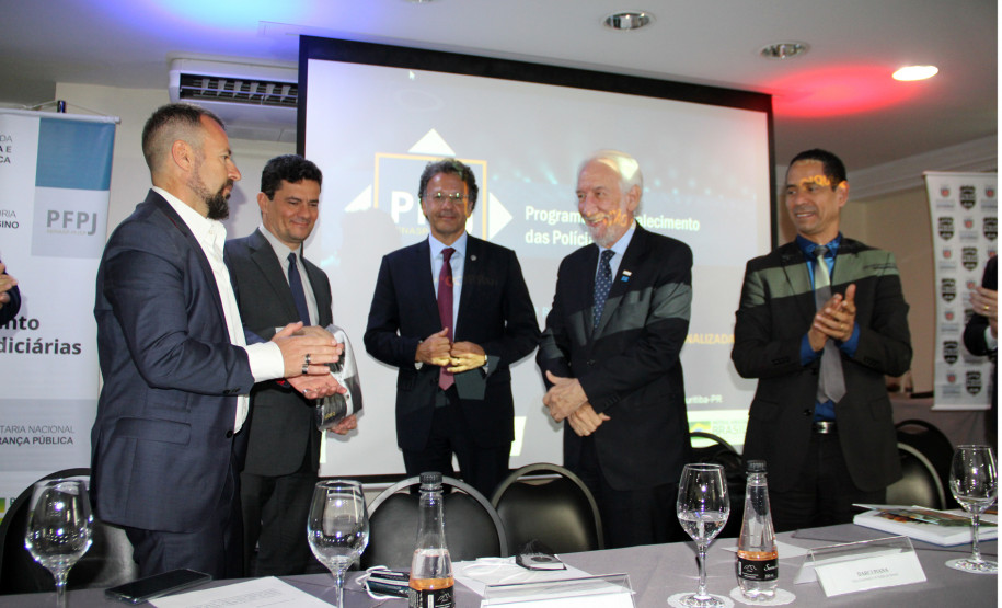 Ministério da Justiça e Secretaria de Segurança Pública do Paraná unem esforços para o fortalecimento da polícia judiciária