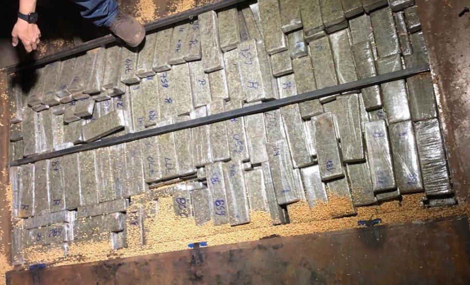 PCPR intercepta caminhão e apreende 580 quilos de maconha em Paiçandu