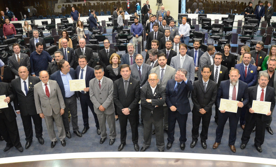 PCPR recebe menção honrosa na Alep pelo 166º aniversário