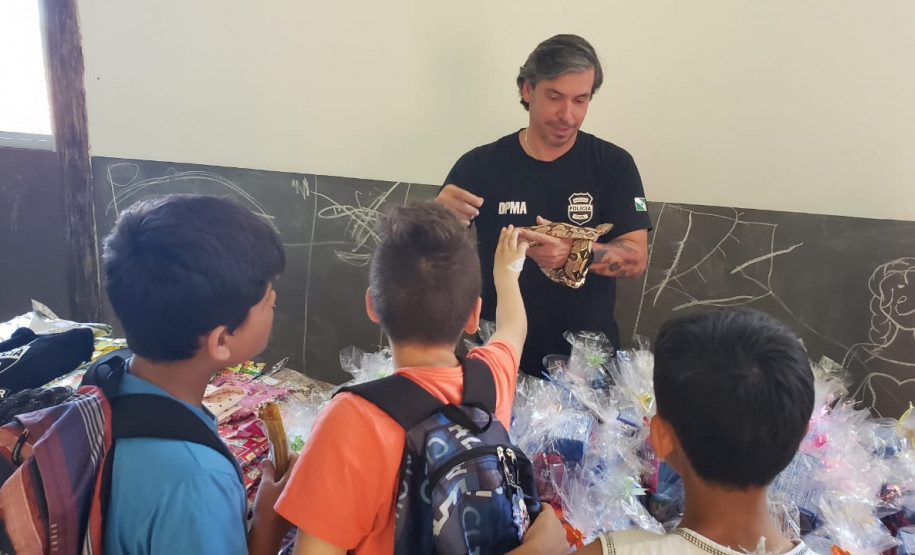 PCPR realiza ação beneficente em comemoração a semana da criança