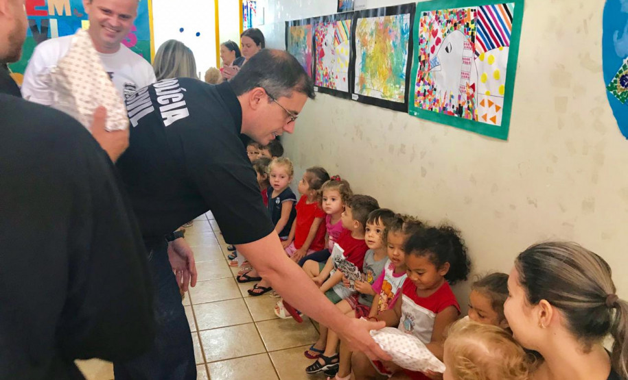 PCPR realiza ação beneficente em comemoração a semana da criança