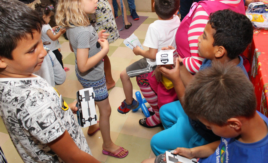 PCPR realiza ação beneficente em comemoração a semana da criança