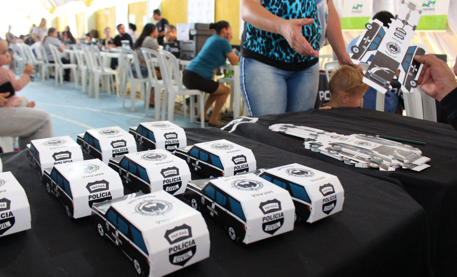 PCPR leva serviços e informação ao Paraná Cidadão em Colombo