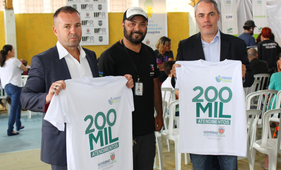 PCPR leva serviços e informação ao Paraná Cidadão em Colombo