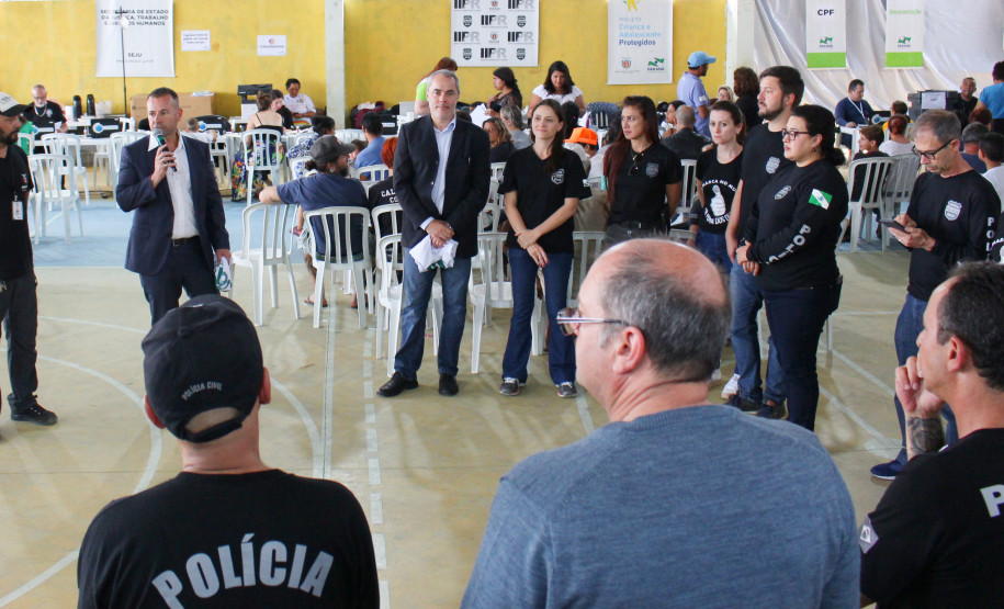 PCPR leva serviços e informação ao Paraná Cidadão em Colombo