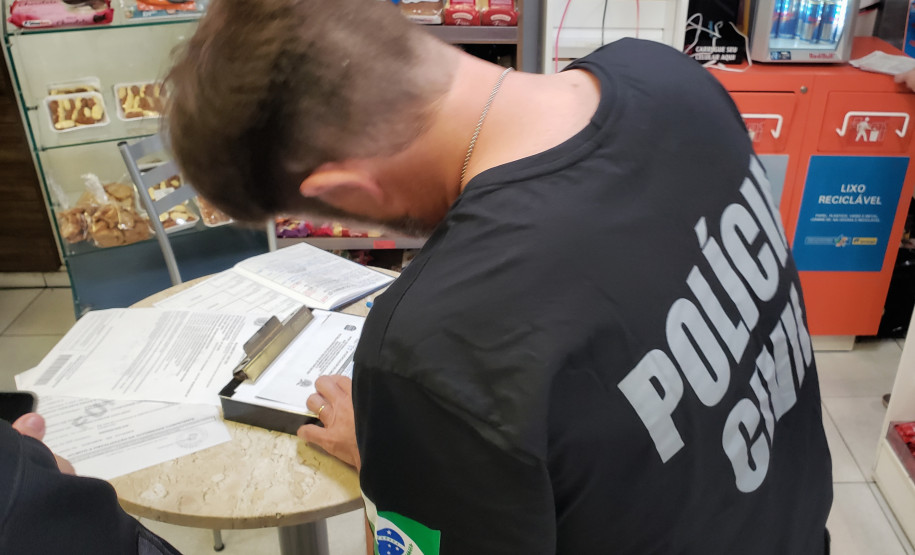 PCPR fiscaliza postos de combustíveis em Curitiba e na RMC PCPR fiscaliza postos de combustíveis em Curitiba e na RMC