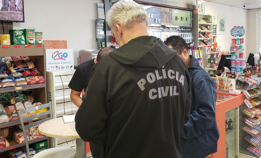 PCPR fiscaliza postos de combustíveis em Curitiba e na RMC PCPR fiscaliza postos de combustíveis em Curitiba e na RMC