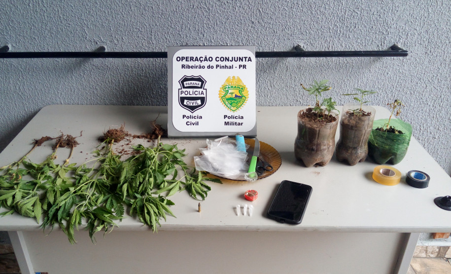 PCPR prende suspeito por tráfico de drogas em Jundiaí do Sul PCPR prende suspeito por tráfico de drogas em Jundiaí do Sul