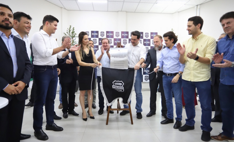 PCPR inaugura delegacia da mulher em Pato Branco PCPR inaugura delegacia da mulher em Pato Branco