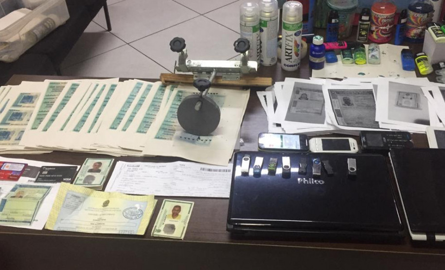 PCPR prende suspeito de falsificação de documentos em Curitiba --