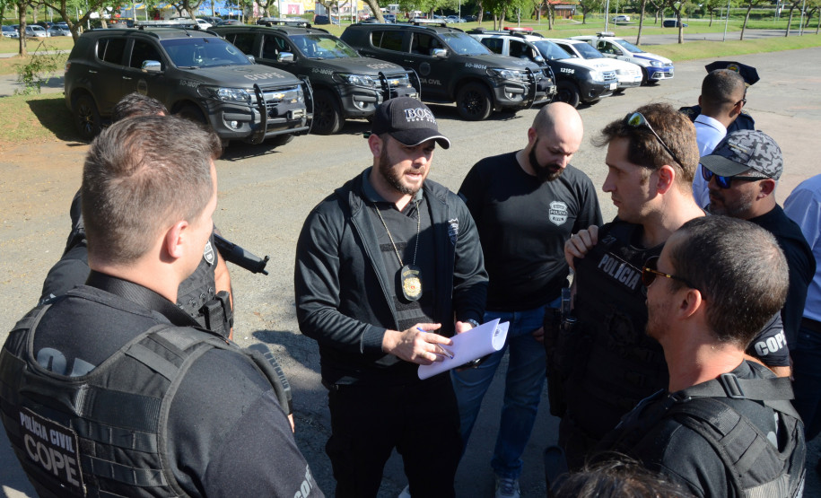 PCPR realiza operação com a GM contra o tráfico em Curitiba PCPR realiza operação com a GM contra o tráfico em Curitiba