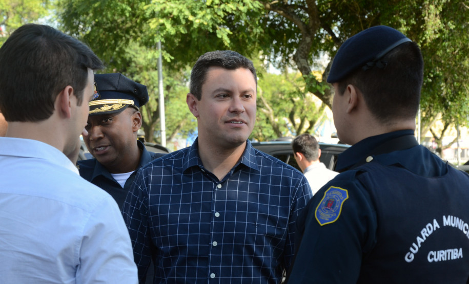 PCPR realiza operação com a GM contra o tráfico em Curitiba PCPR realiza operação com a GM contra o tráfico em Curitiba