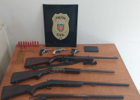 PCPR prende homem e apreende armas em Adrianópolis 
