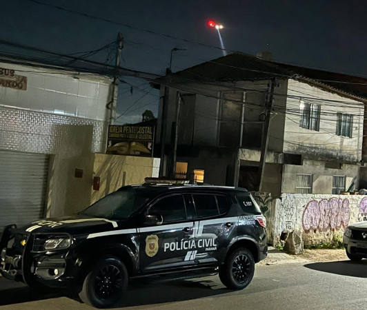 Forças de segurança prendem 11 por tráfico que movimentou R$ 30,5 milhões no Parolin, em Curitiba